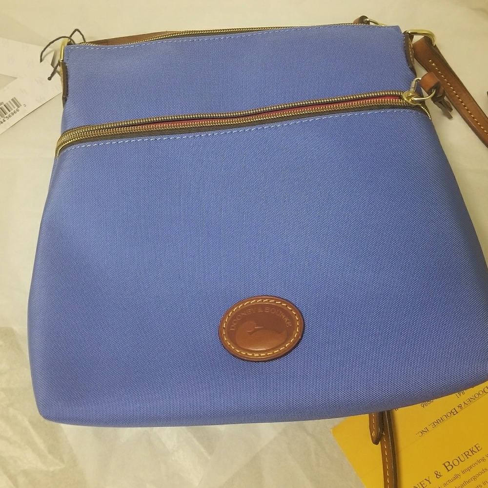Sold- Dooney & Bourke crossbody